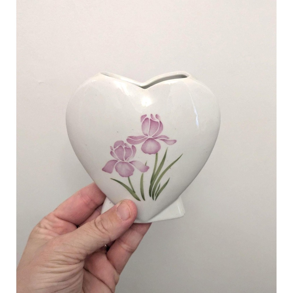 Vintage Heart Shaped Vase, Floral‎ Ceramic Bud Vase, Cottagecore Decor, Romantic